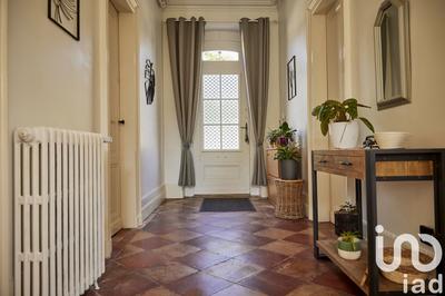 Maison - 371 m² - 11 pièces