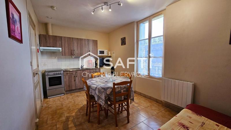 Appartement - 100 m² - 9 pièces