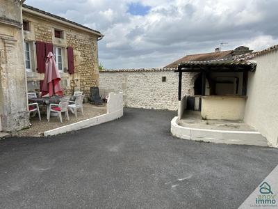 Maison de village - 135 m² - 5 pièces