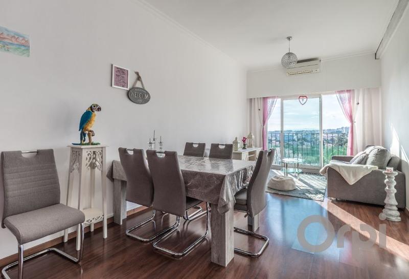 Penthouse - 71 m² - 3 pièces