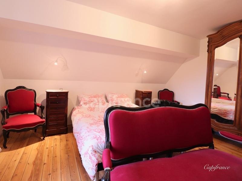 Maison de maîtres - 237 m² - 15 pièces