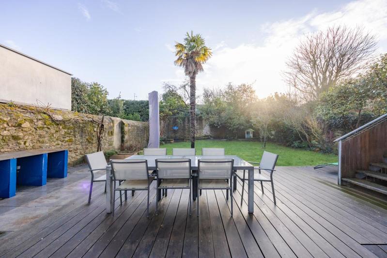 Maison - 200 m² - 7 pièces