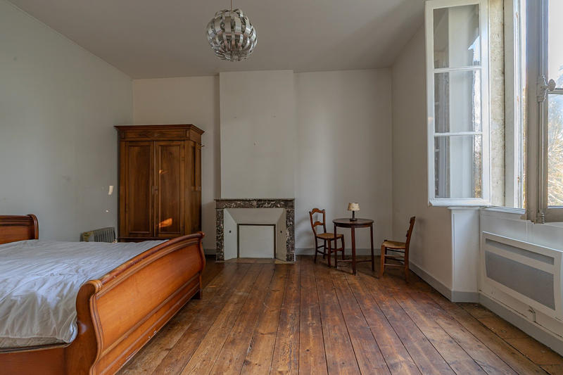 Maison - 270 m² - 7 pièces