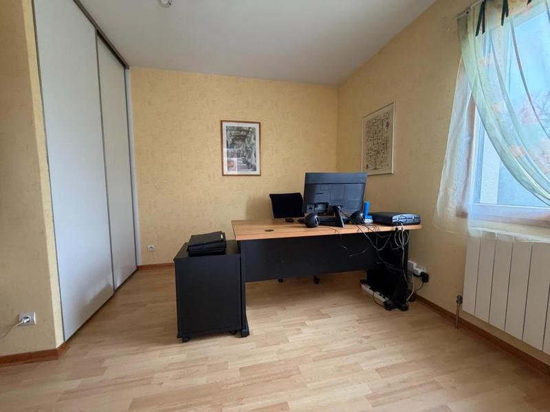 Maison traditionnelle - 102 m² - 5 pièces