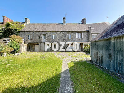 Maison - 180 m² - 8 pièces