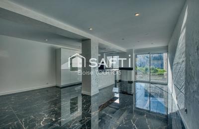 Maison - 184 m² - 6 pièces