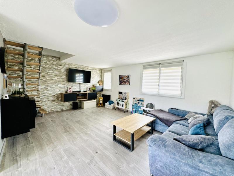 Appartement - 80 m² - 3 pièces