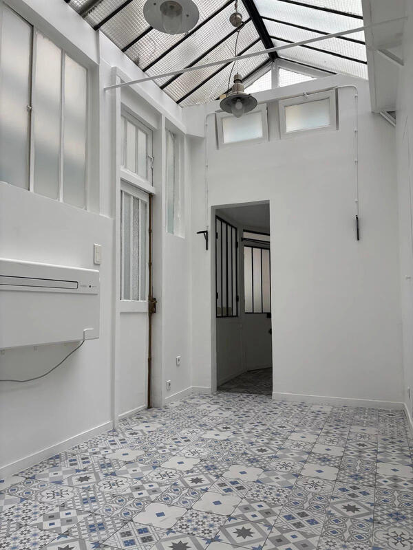 Local d'activités - 23 m²