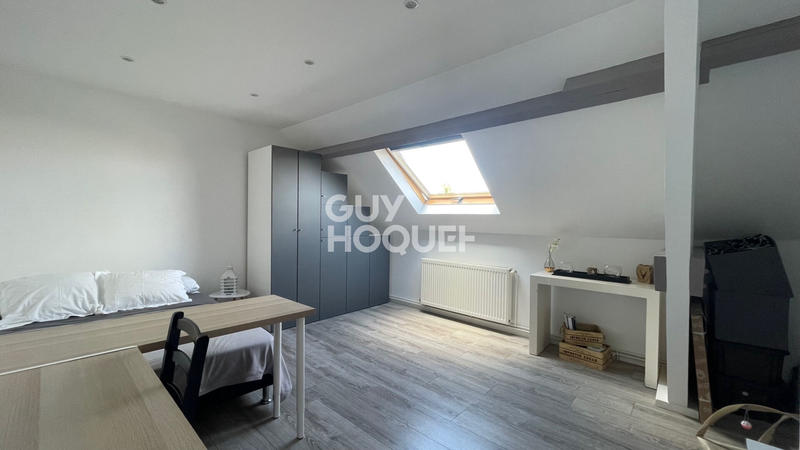 Maison - 234 m² - 10 pièces