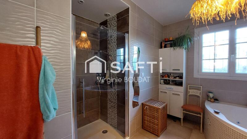 Maison - 170 m² - 7 pièces