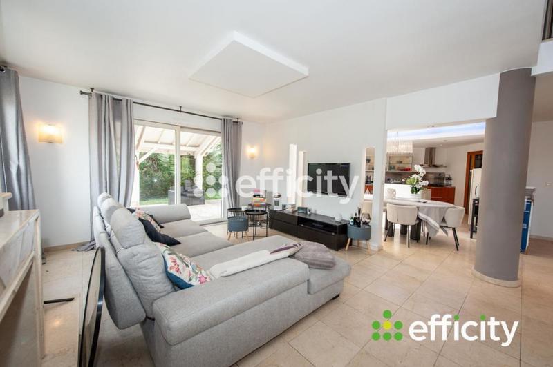 Pavillon - 183 m² - 5 pièces