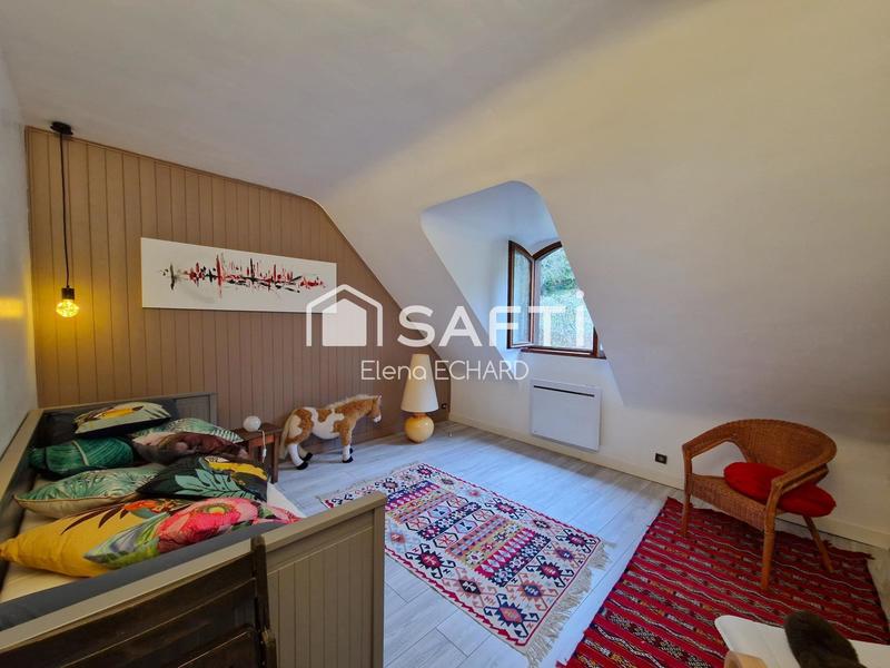 Maison - 134 m² - 7 pièces