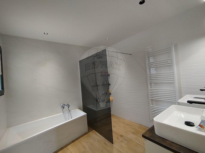 Maison - 178 m² - 6 pièces