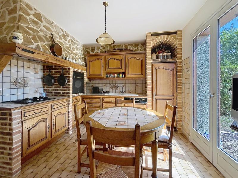 Maison - 137 m² - 5 pièces