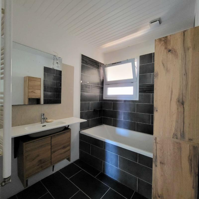 Maison - 85 m² - 6 pièces