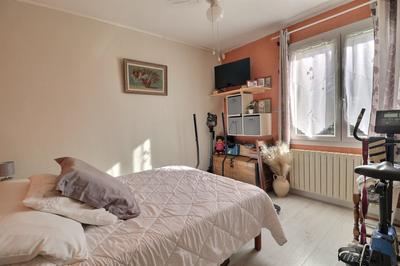 Villa - 180 m² - 6 pièces