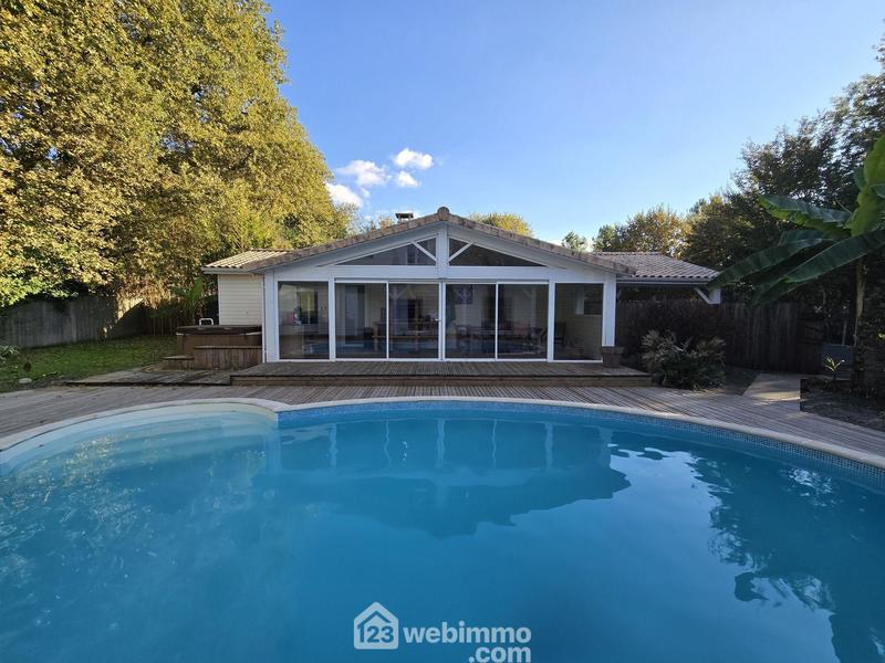 Maison - 186 m² - 6 pièces