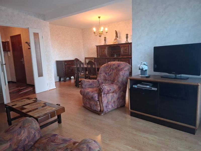 Appartement - 90 m² - 5 pièces