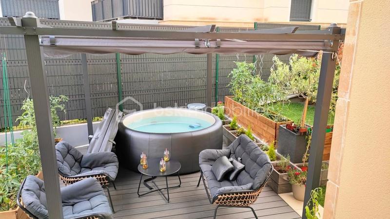 Appartement - 65 m² - 3 pièces