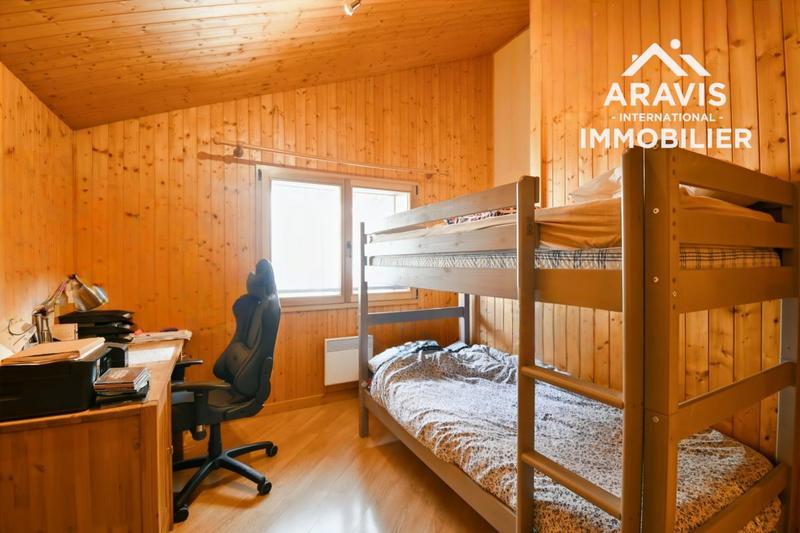 Maison - 152 m² - 9 pièces