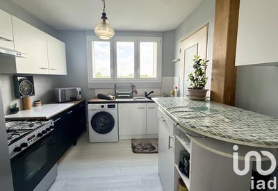 Appartement - 93 m² - 5 pièces