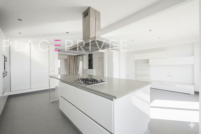 Appartement - 96 m² - 4 pièces