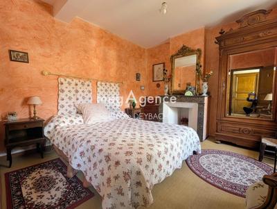 Maison - 200 m² - 10 pièces