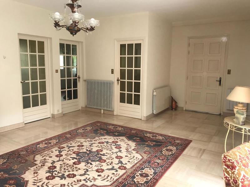 Villa - 280 m² - 9 pièces