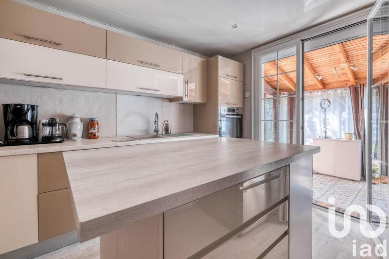 Maison - 187 m² - 8 pièces