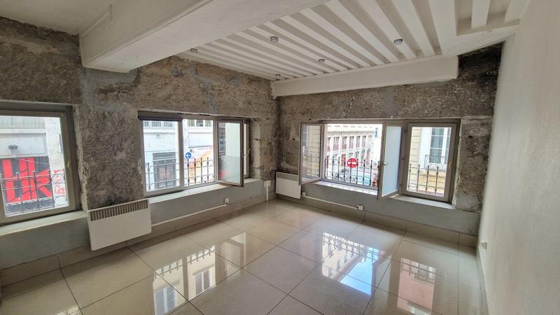 Studio - 21 m² - 1 pièce