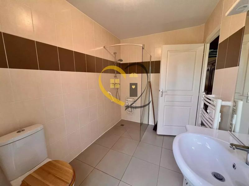 Maison - 138 m² - 4 pièces