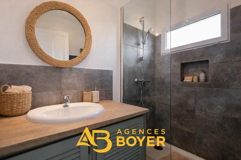 Appartement - 80 m² - 3 pièces