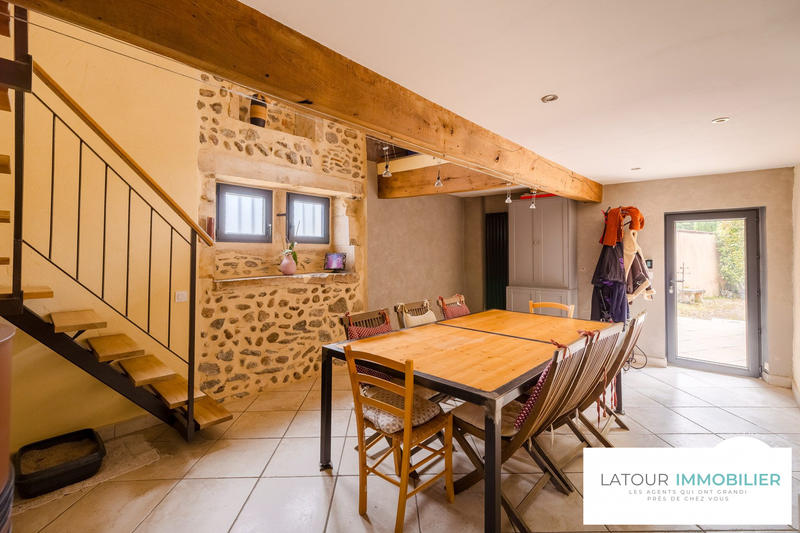 Maison - 220 m² - 10 pièces