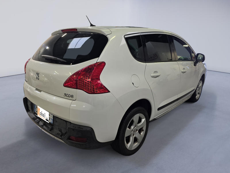 Peugeot 3008 - 1.6 HDi 115 Cv Allure