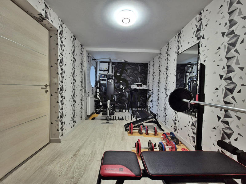 Maison - 151 m² - 6 pièces