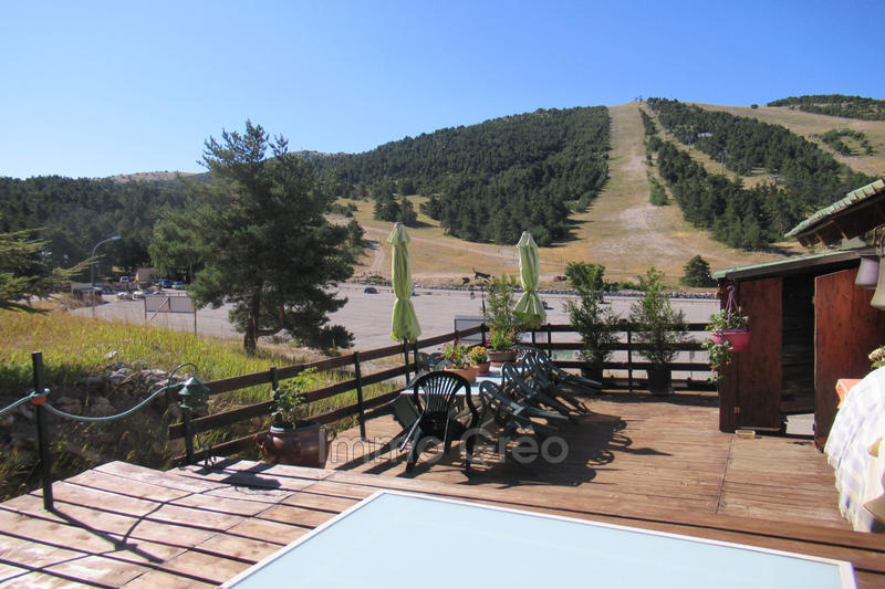 Maison - 180 m² - 5 pièces