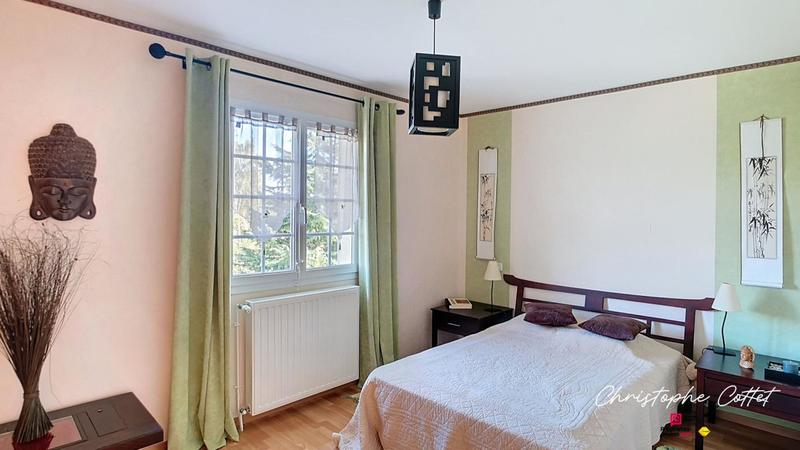 Maison - 295 m² - 8 pièces