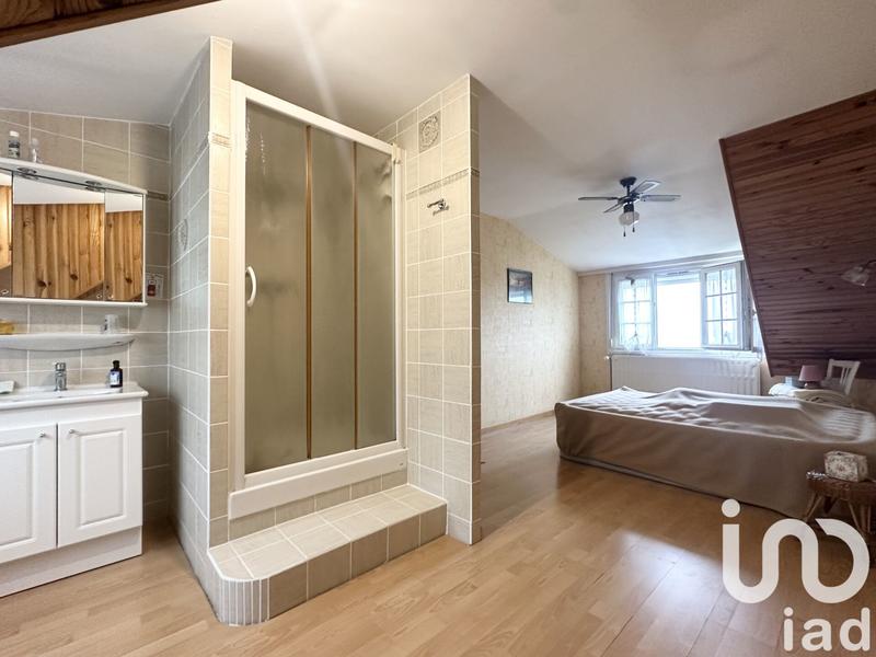 Maison - 122 m² - 7 pièces