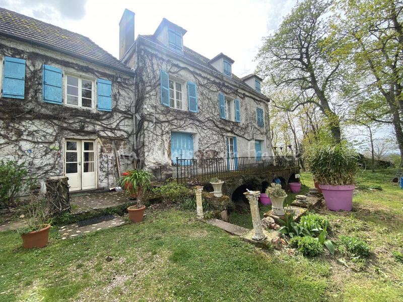 Maison - 500 m² - 15 pièces