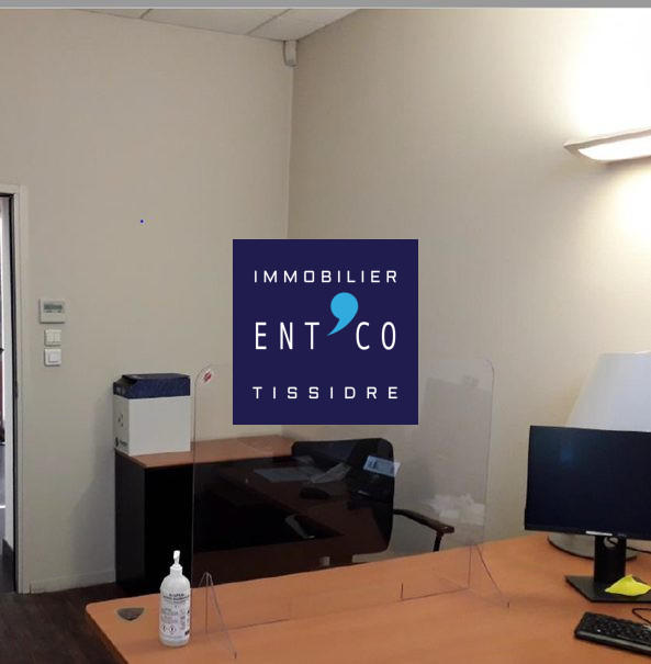 Local commercial - 141 m² - 4 pièces