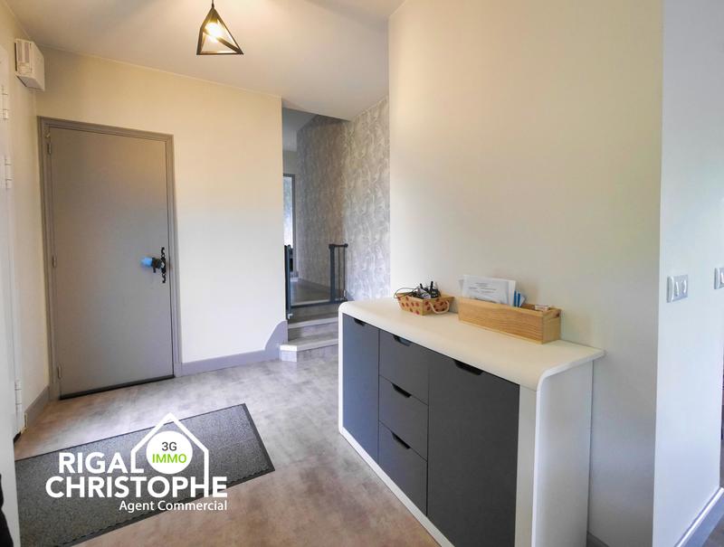 Maison - 93 m² - 5 pièces