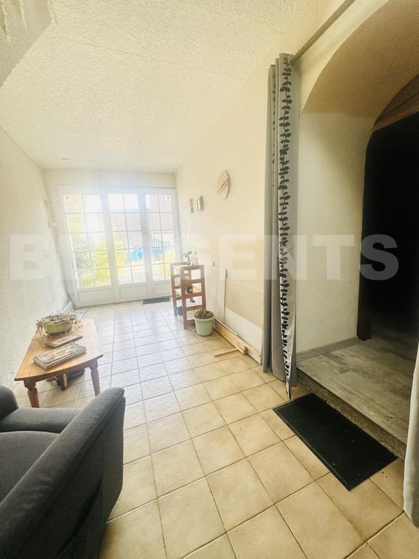 Pavillon - 150 m² - 6 pièces