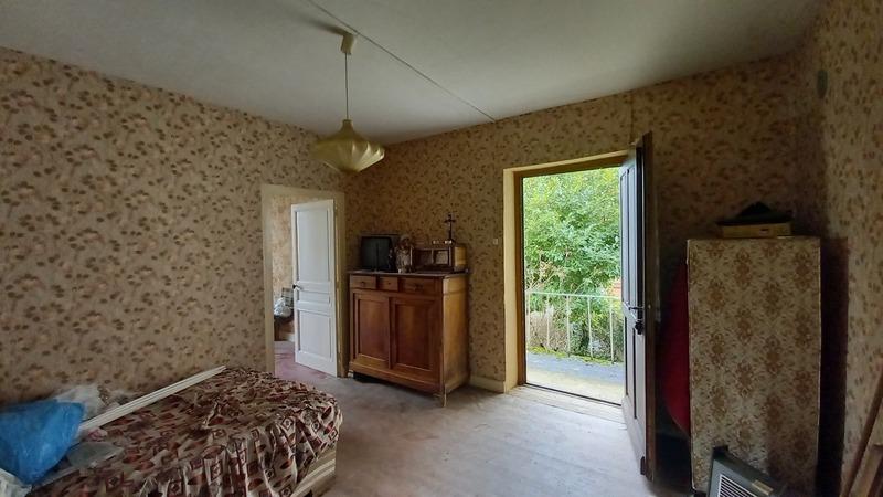 Maison - 94 m² - 6 pièces