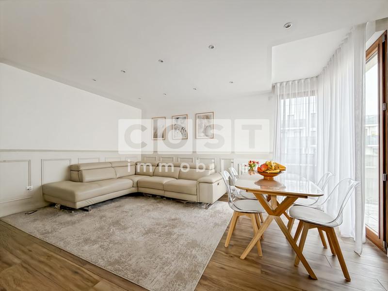 Appartement - 95 m² - 5 pièces