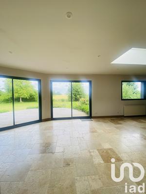 Maison - 170 m² - 5 pièces