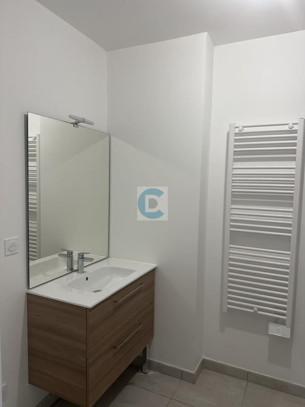 Appartement - 90 m² - 4 pièces