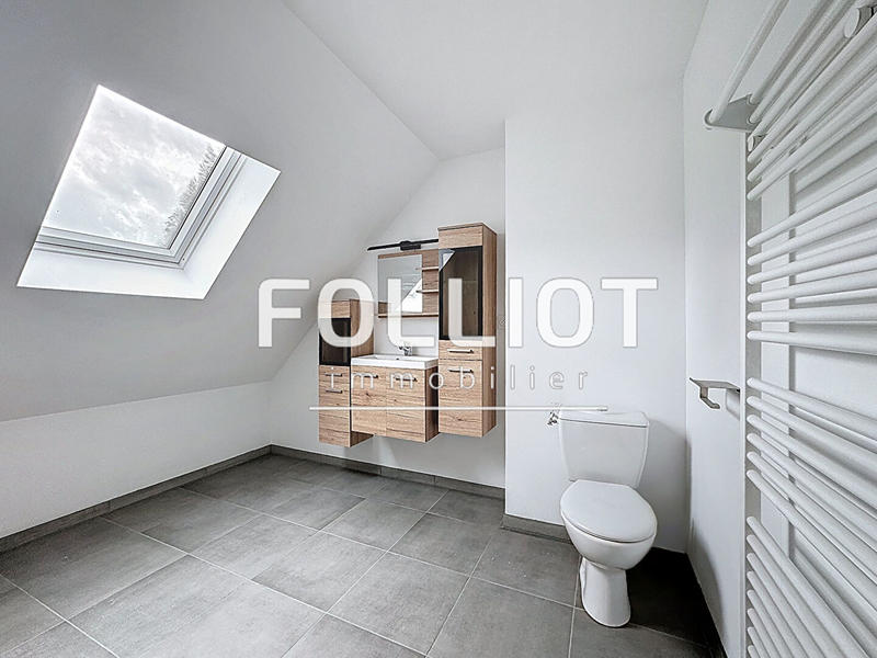 Maison - 90 m² - 5 pièces