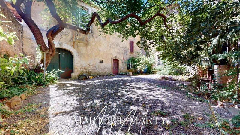 Propriété - 490 m² - 13 pièces