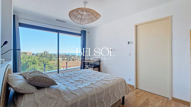 Maison contemporaine - 195 m² - 6 pièces