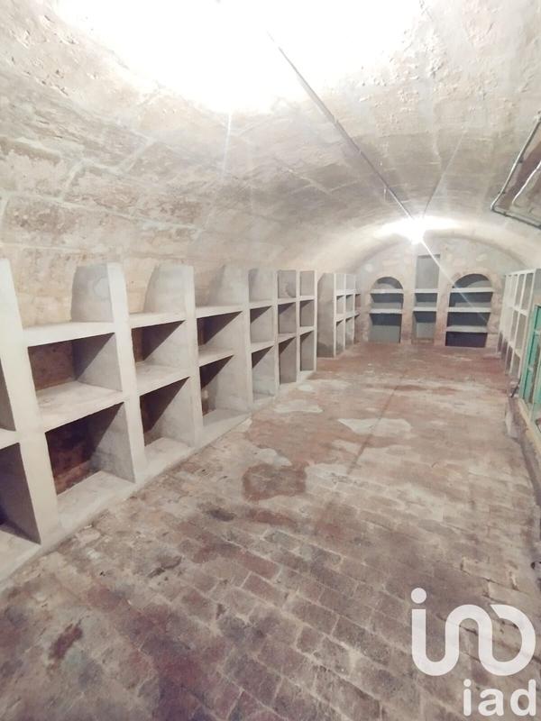 Maison - 305 m² - 10 pièces